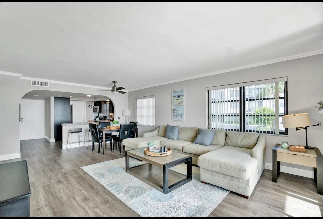 300 Croton Avenue, Unit 102, Lantana, FL 33462 Photo
