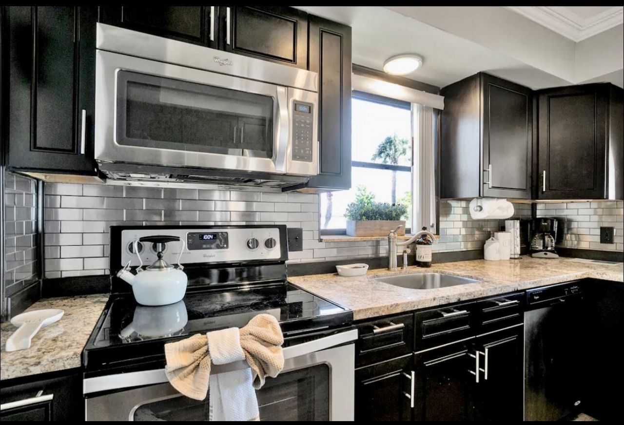 300 Croton Avenue, Unit 102, Lantana, FL 33462 Photo