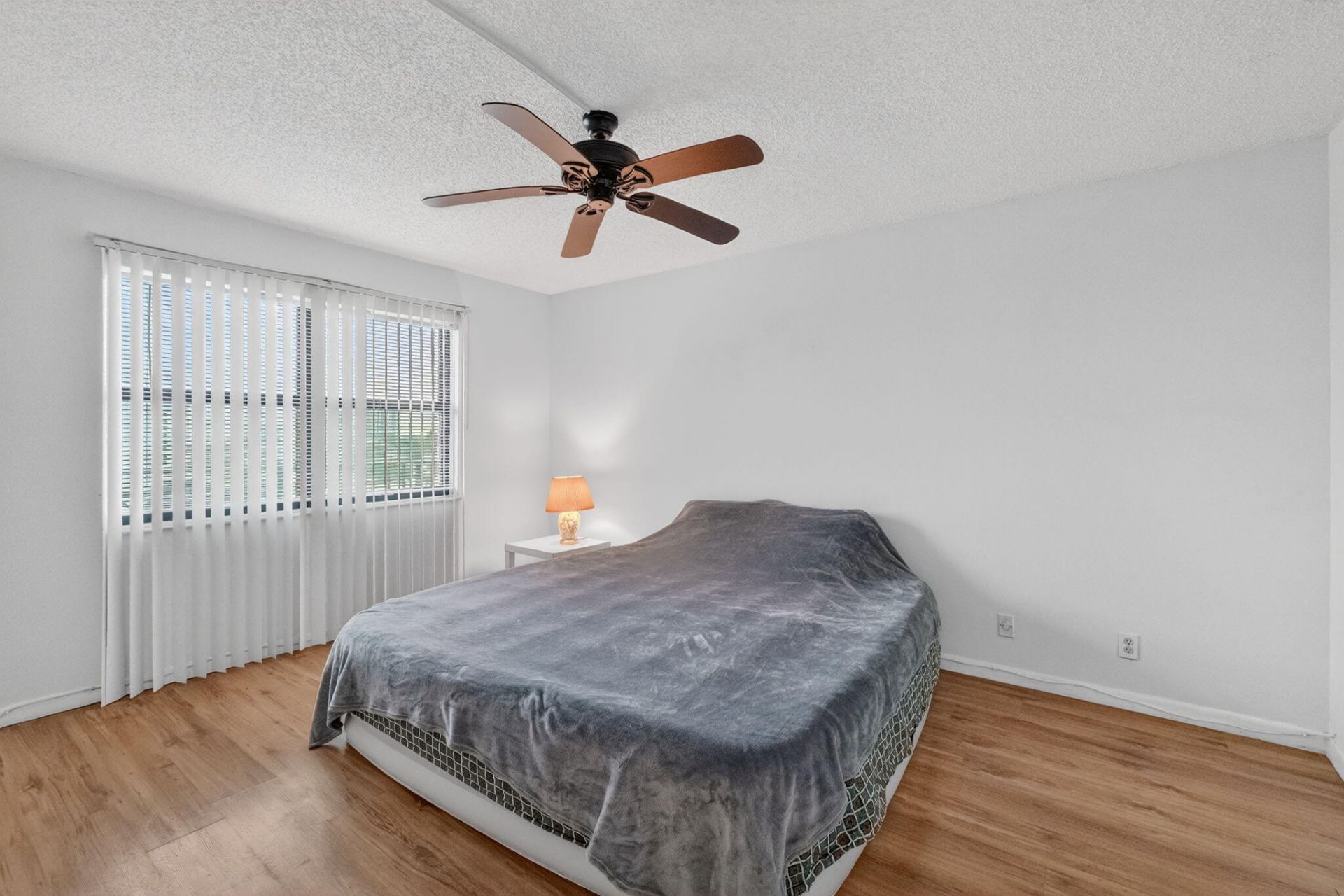 2029 N Ocean Boulevard, Unit 509, Fort Lauderdale, FL 33305 Photo