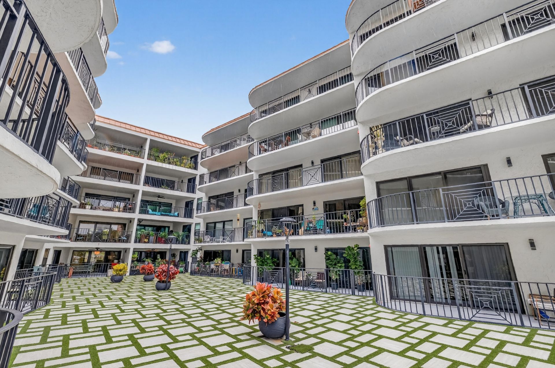 2029 N Ocean Boulevard, Unit 509, Fort Lauderdale, FL 33305 Photo