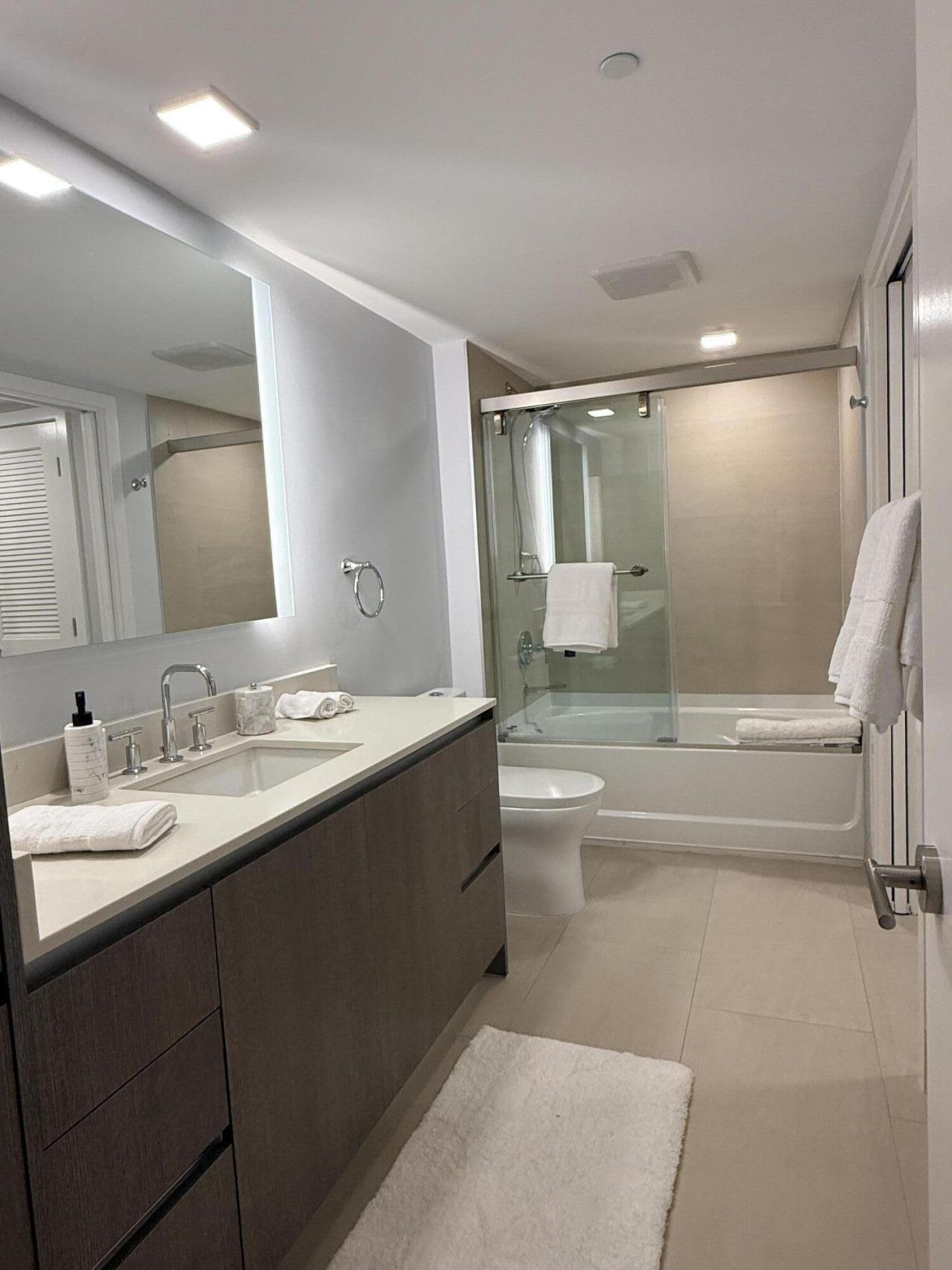 111 SE 1st Avenue, Unit 404, Delray Beach, FL 33444 Photo