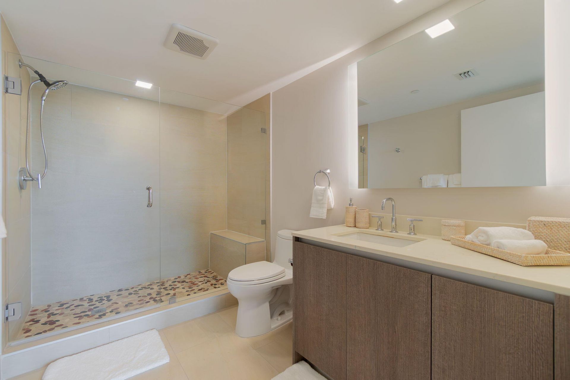 111 SE 1st Avenue, Unit 404, Delray Beach, FL 33444 Photo