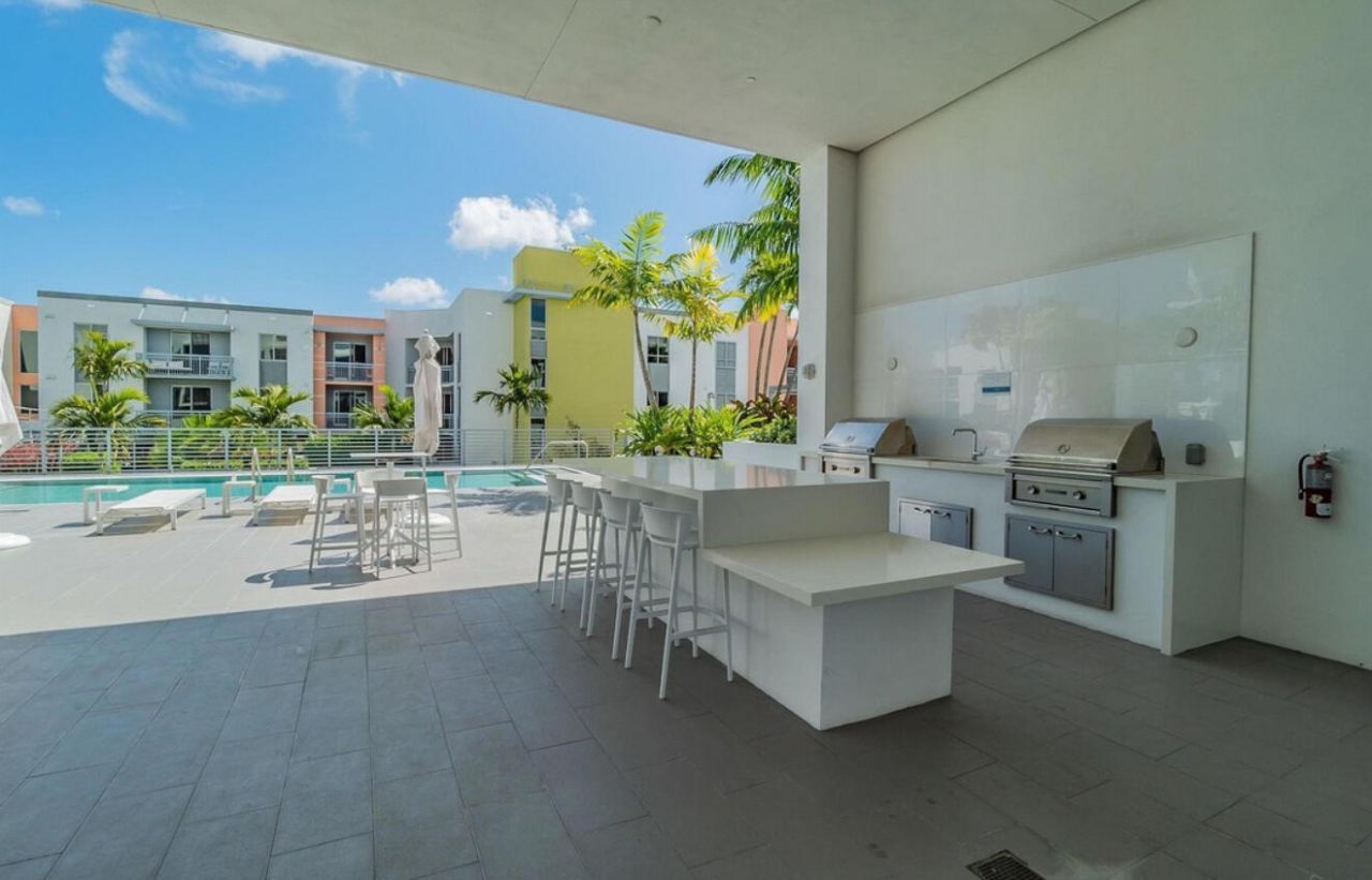 111 SE 1st Avenue, Unit 404, Delray Beach, FL 33444 Photo