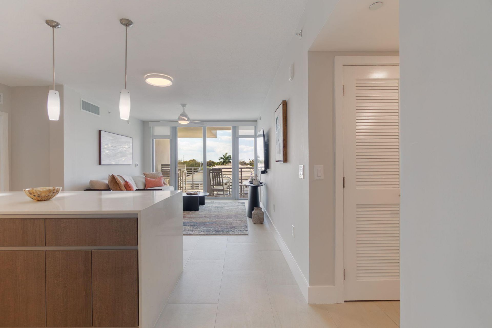 111 SE 1st Avenue, Unit 404, Delray Beach, FL 33444 Photo