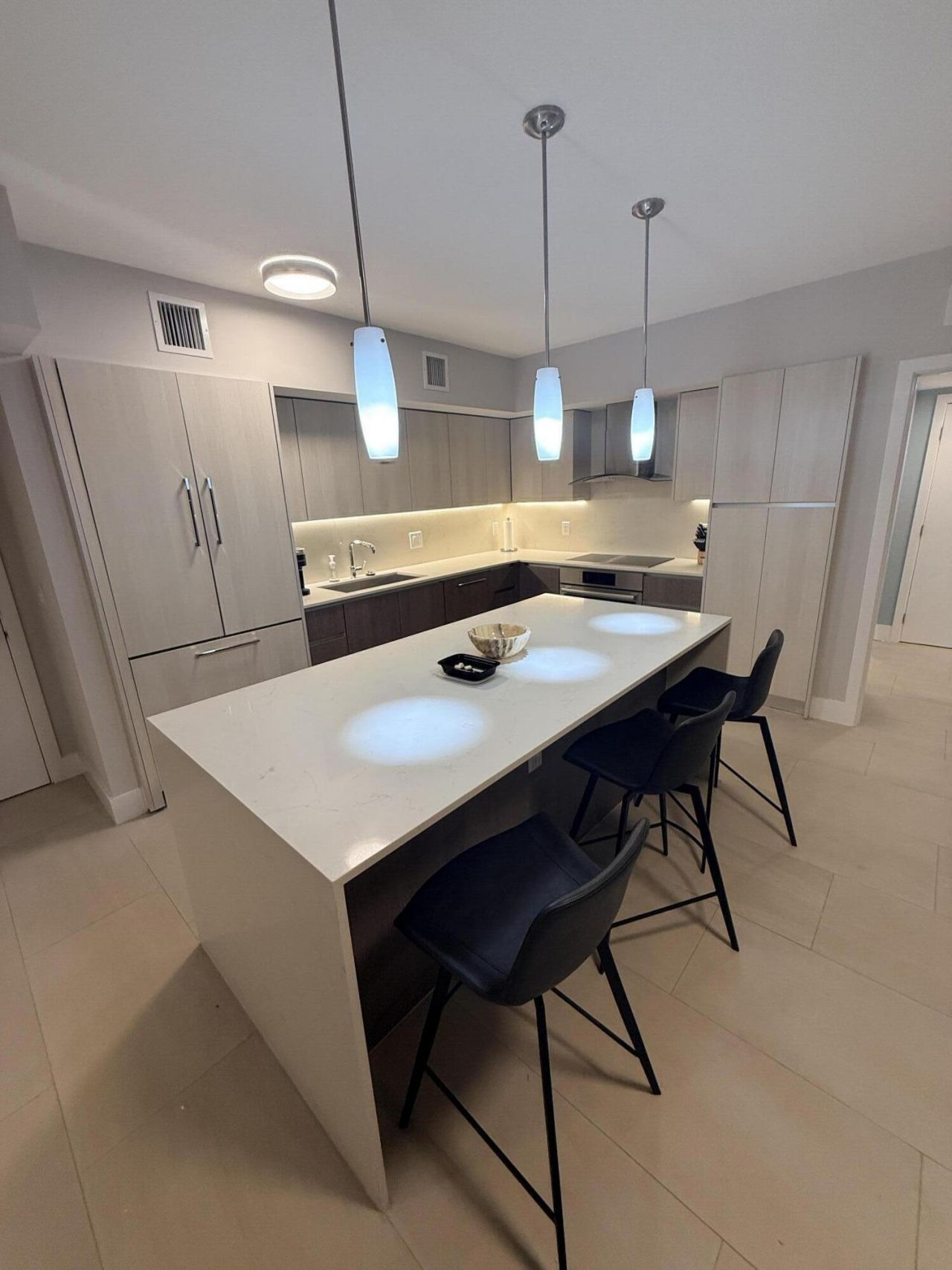 111 SE 1st Avenue, Unit 404, Delray Beach, FL 33444 Photo