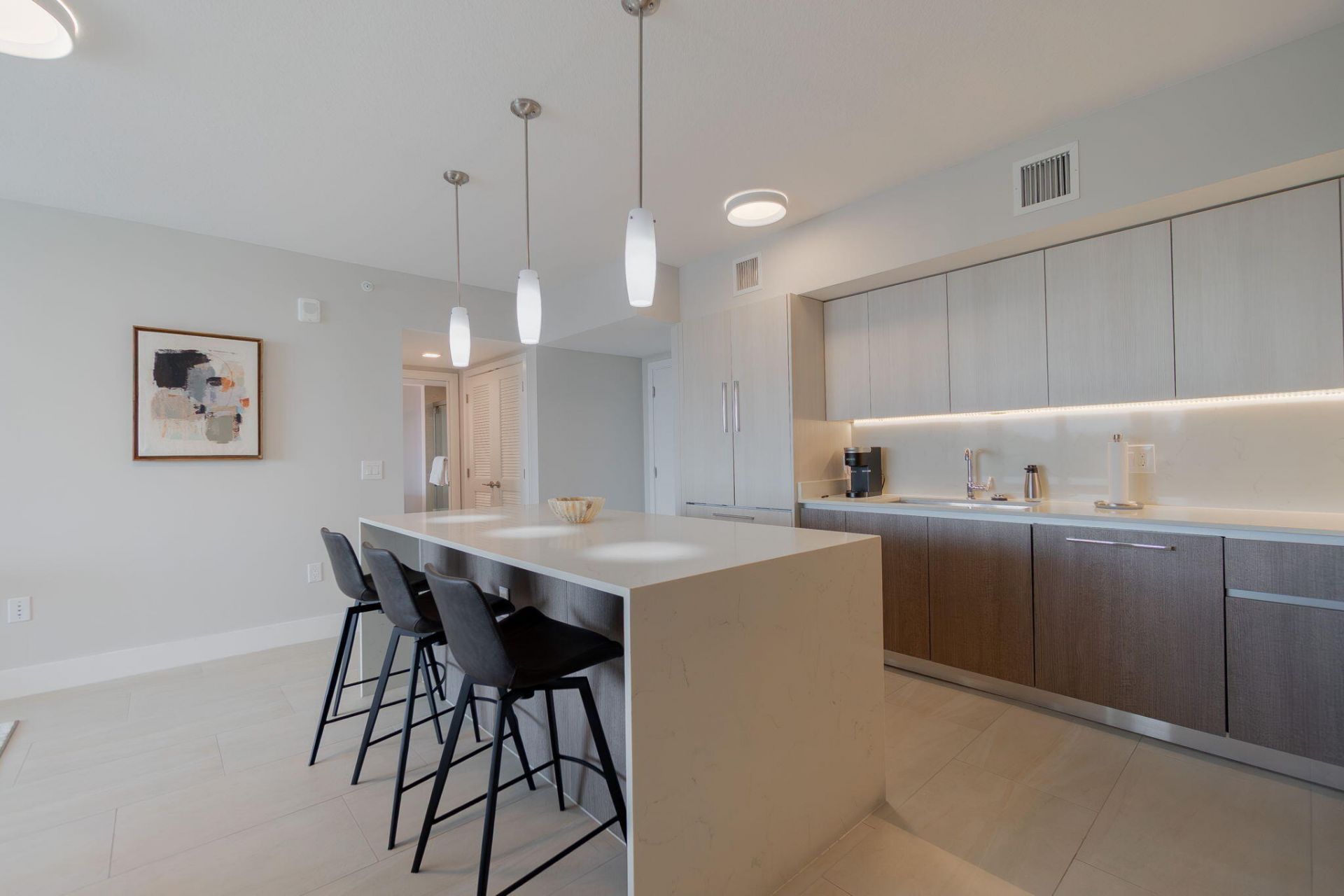 111 SE 1st Avenue, Unit 404, Delray Beach, FL 33444 Photo