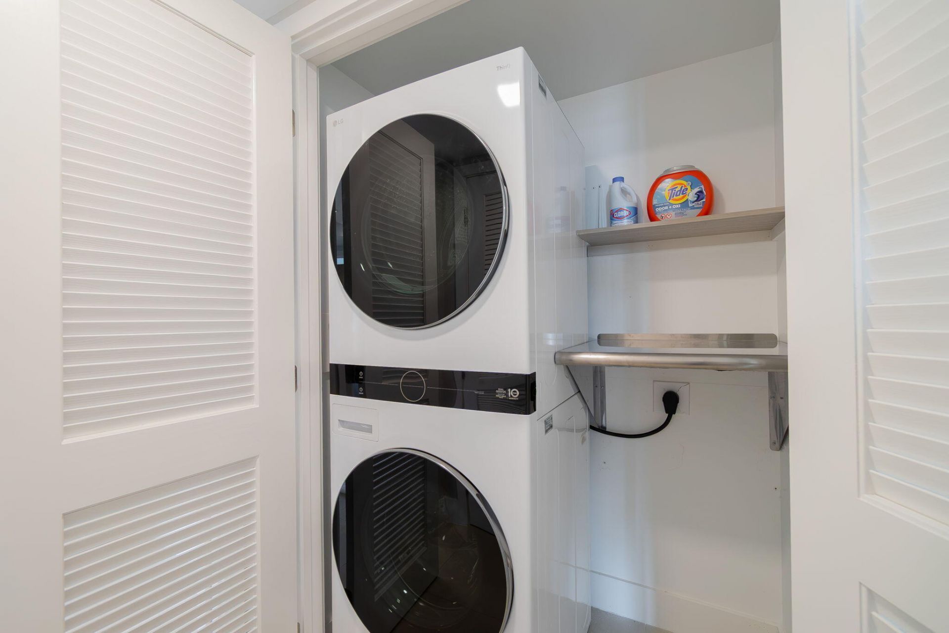 111 SE 1st Avenue, Unit 404, Delray Beach, FL 33444 Photo