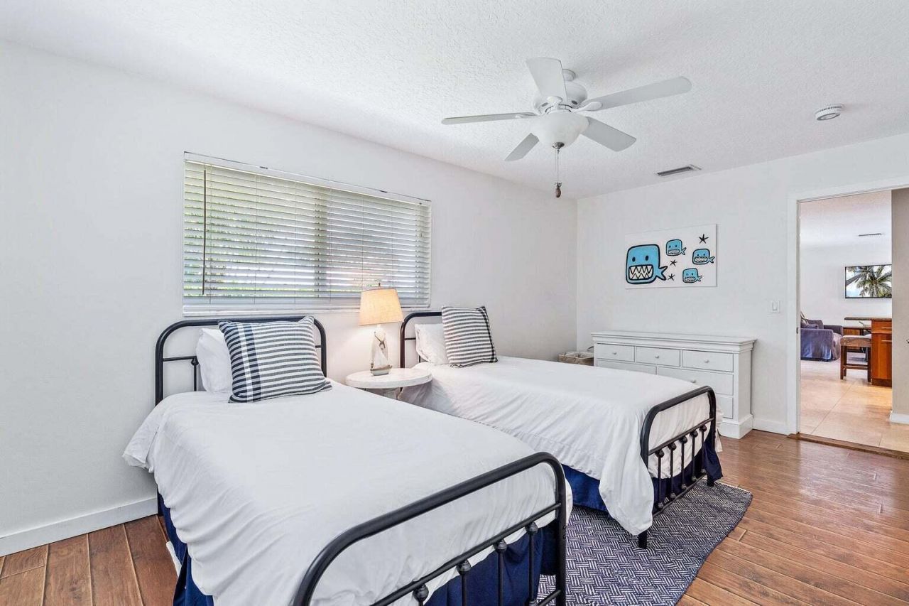 356 Mars Avenue, Tequesta, FL 33469 Photo