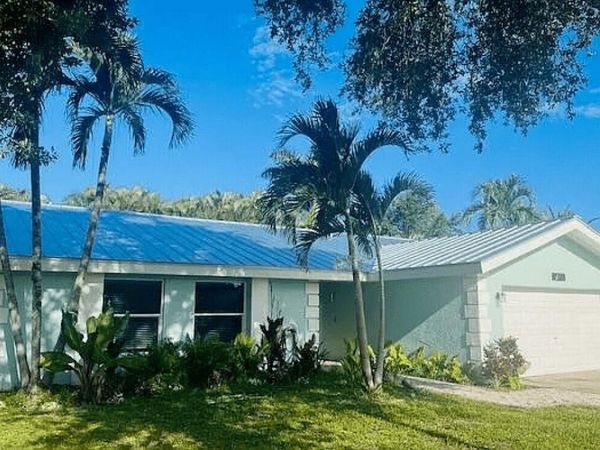 12404 Old Country Road S, Wellington, FL 33414