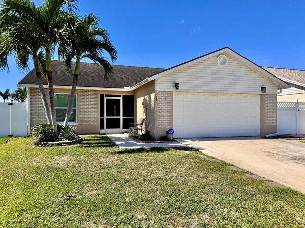 5096 Arbor Glen Circle, Lake Worth, FL 33463
