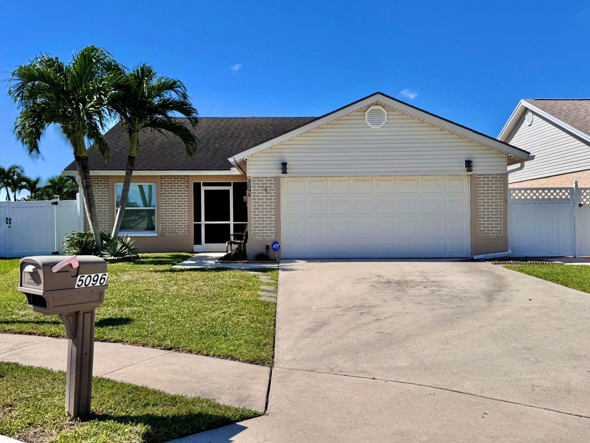 5096 Arbor Glen Circle, Lake Worth, FL 33463 Photo