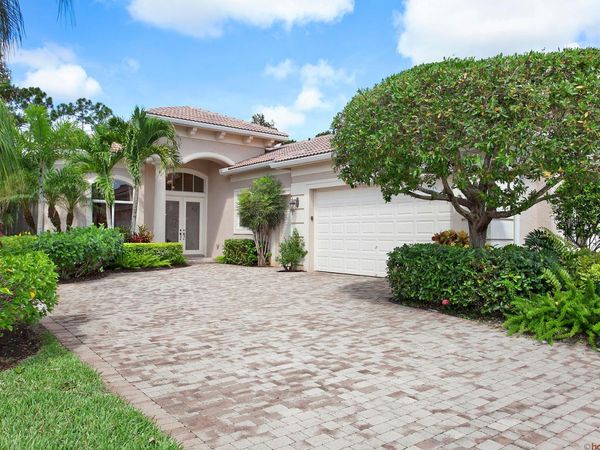 206 Porto Vecchio Way, Palm Beach Gardens, FL 33418