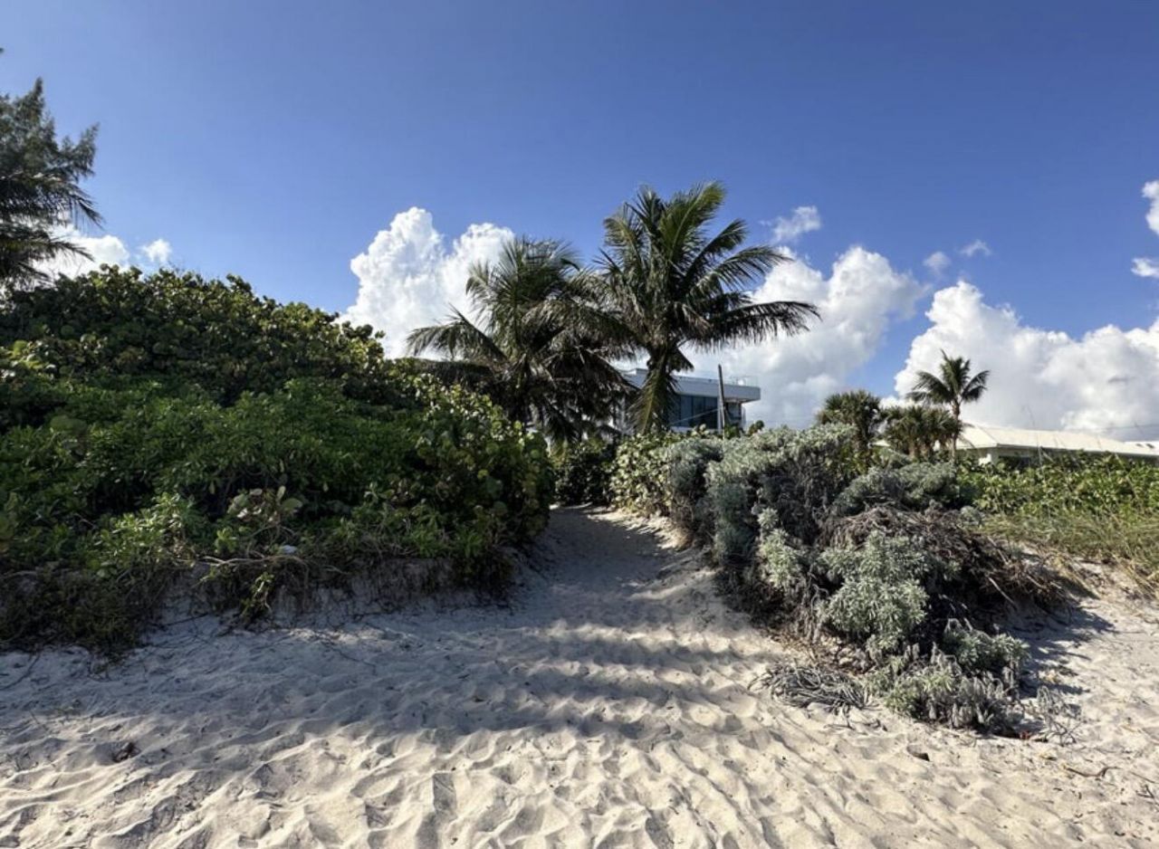 49 Douglas Drive, Ocean Ridge, FL 33435 Photo