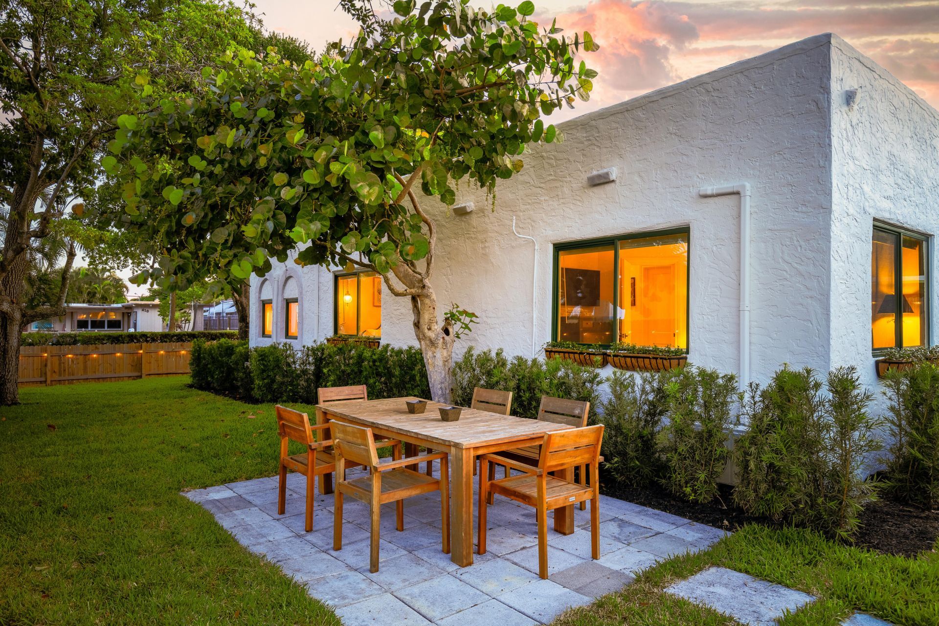 411 Valley Forge Road, West Palm Beach, FL 33405 Photo