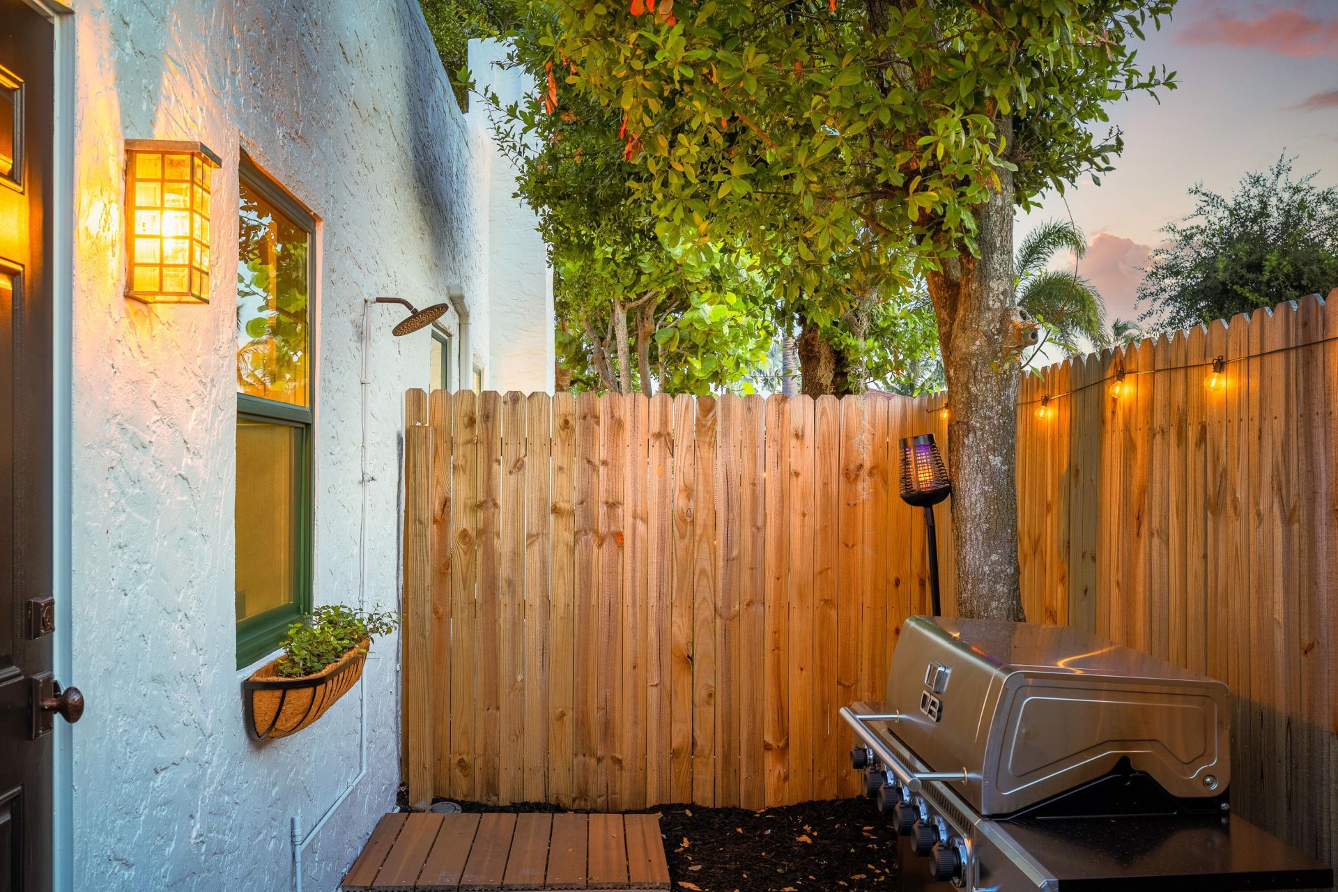 411 Valley Forge Road, West Palm Beach, FL 33405 Photo