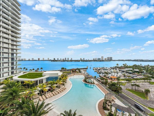 220 Lake Shore Drive, Unit 1006, Lake Park, FL 33403