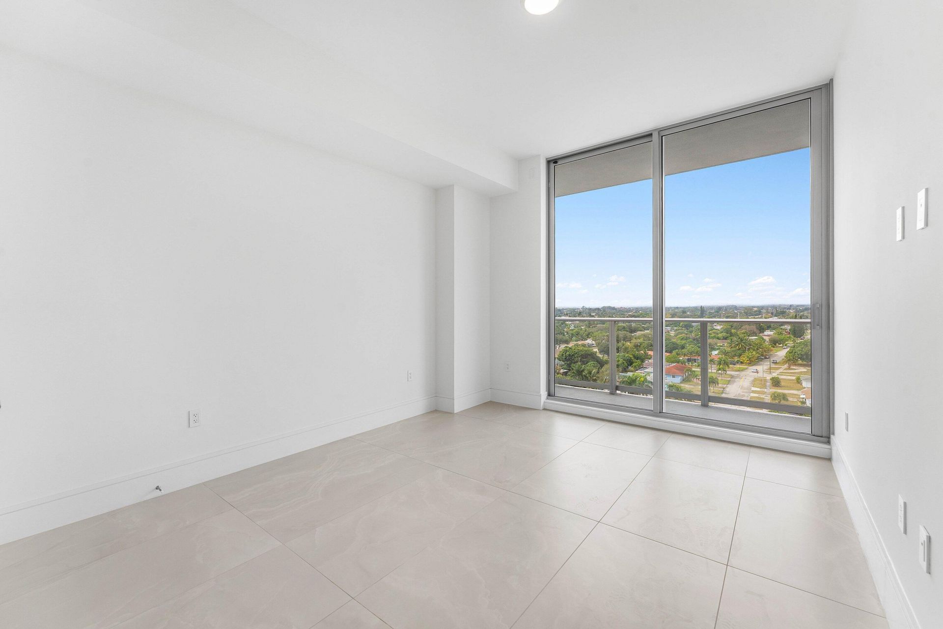 220 Lake Shore Drive, Unit 1006, Lake Park, FL 33403 Photo