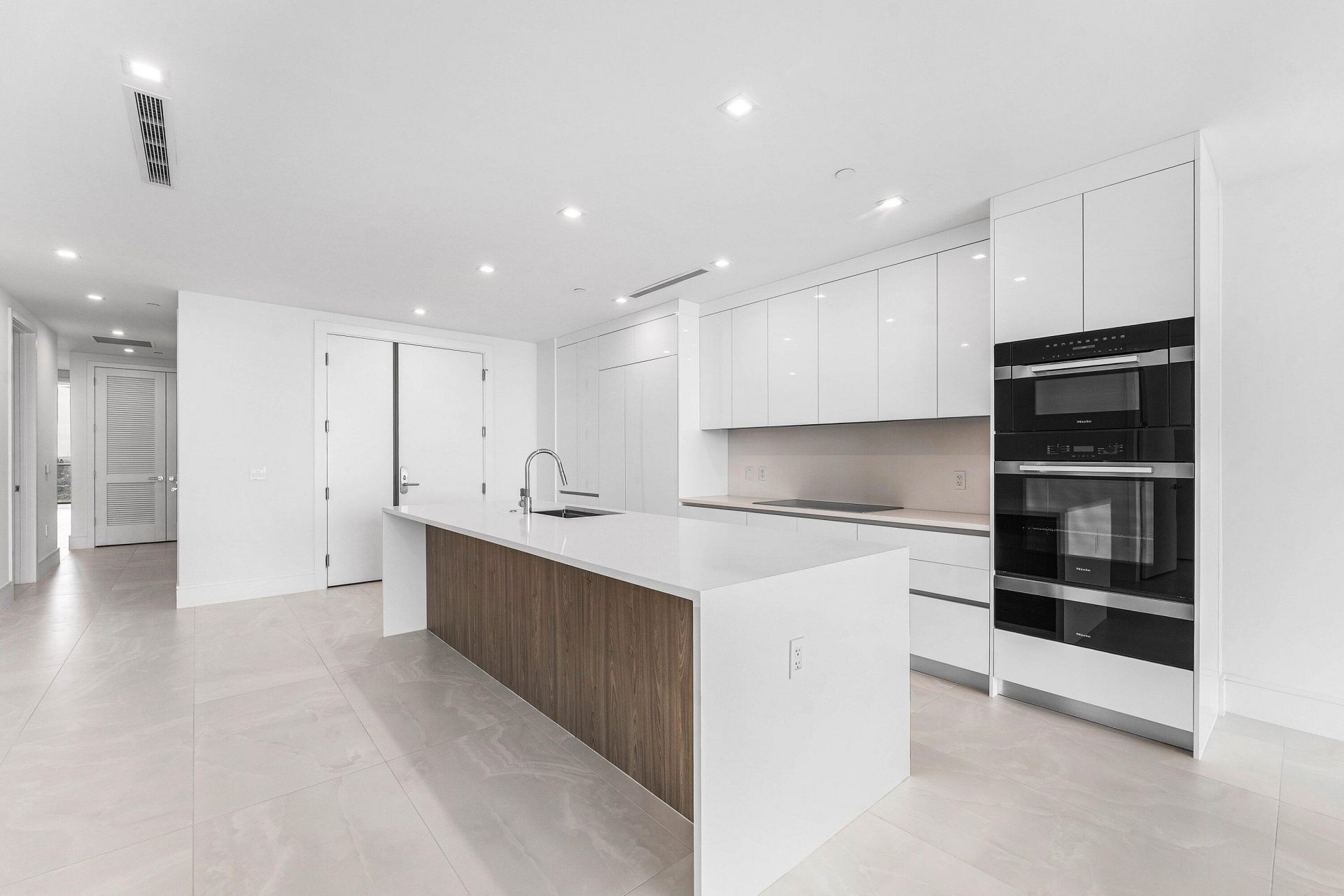 220 Lake Shore Drive, Unit 1006, Lake Park, FL 33403 Photo