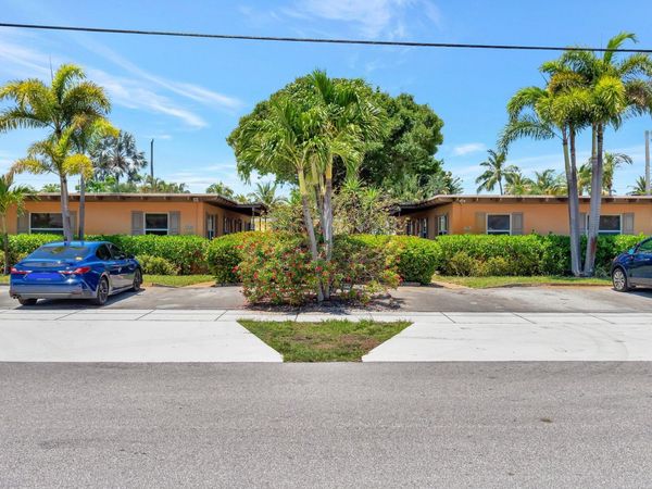 710 SE 4th Avenue, Delray Beach, FL 33483