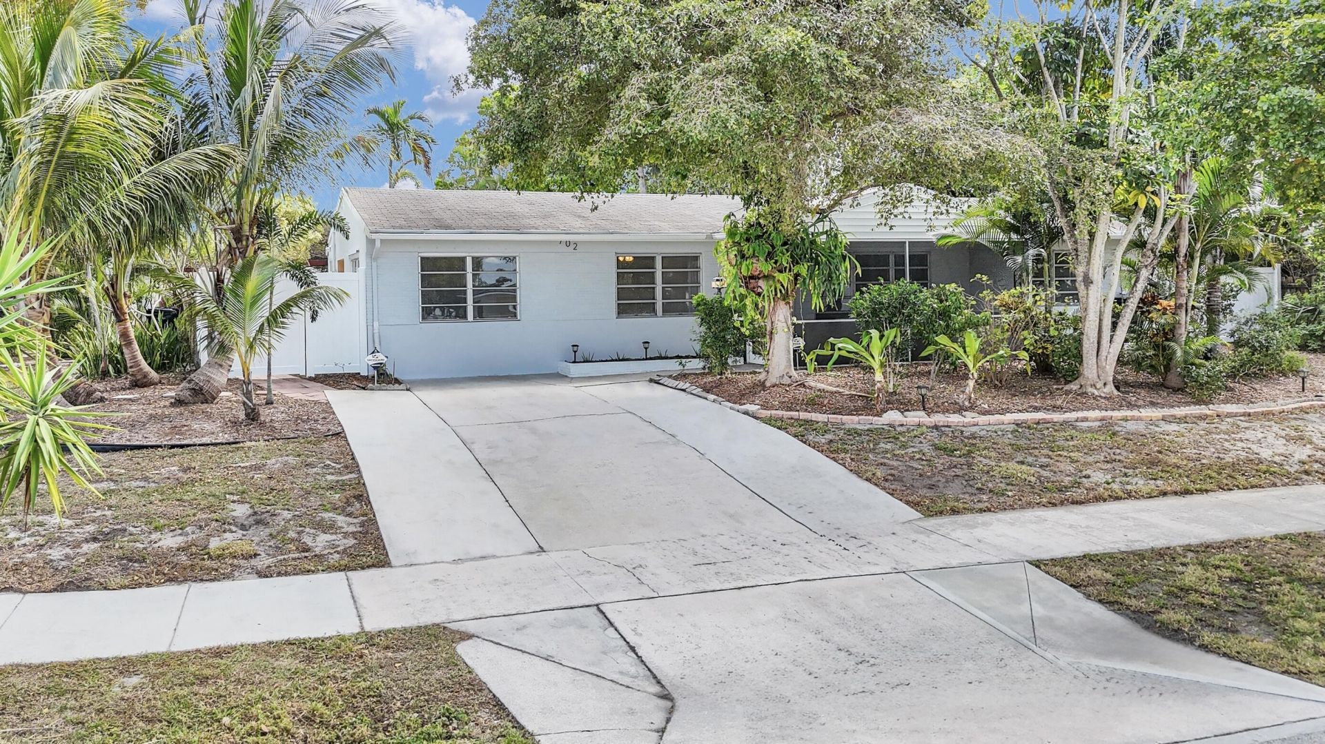 702 Sunset Drive, Lake Worth Beach, FL 33461 Photo
