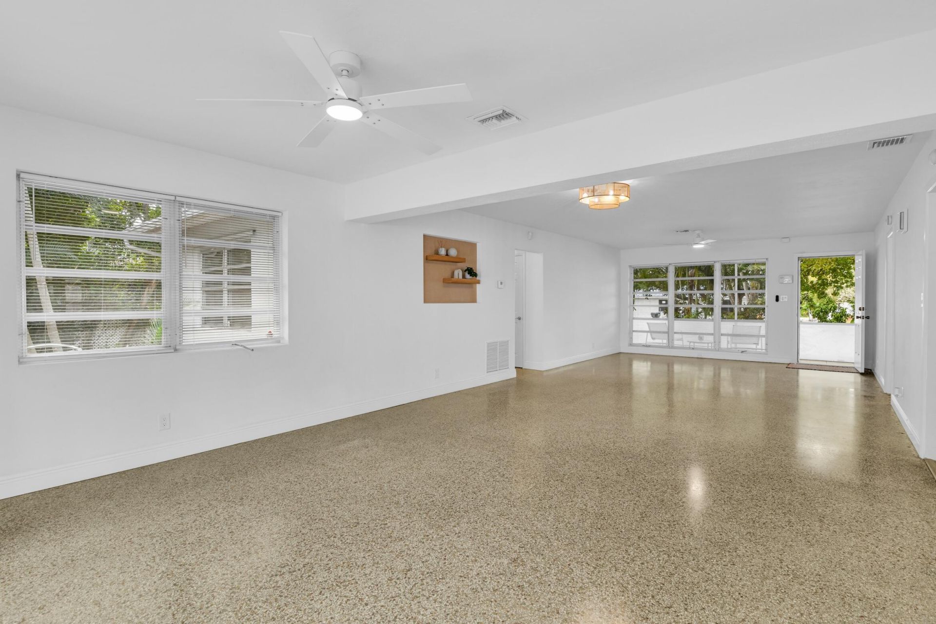 702 Sunset Drive, Lake Worth Beach, FL 33461 Photo