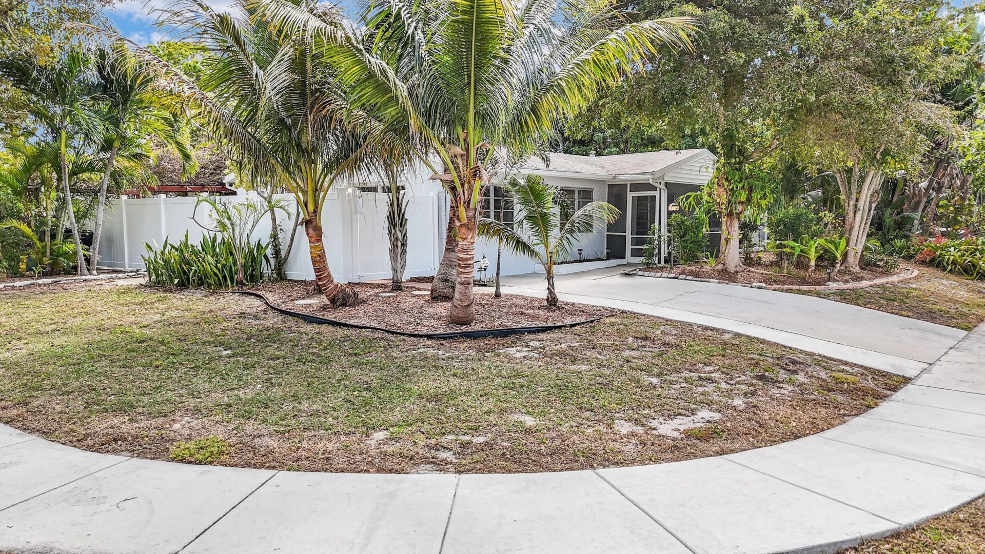 702 Sunset Drive, Lake Worth Beach, FL 33461 Photo