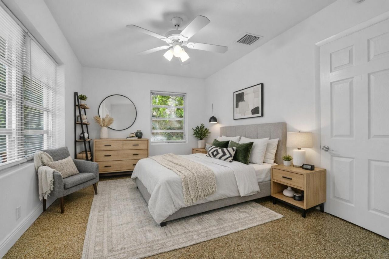 702 Sunset Drive, Lake Worth Beach, FL 33461 Photo