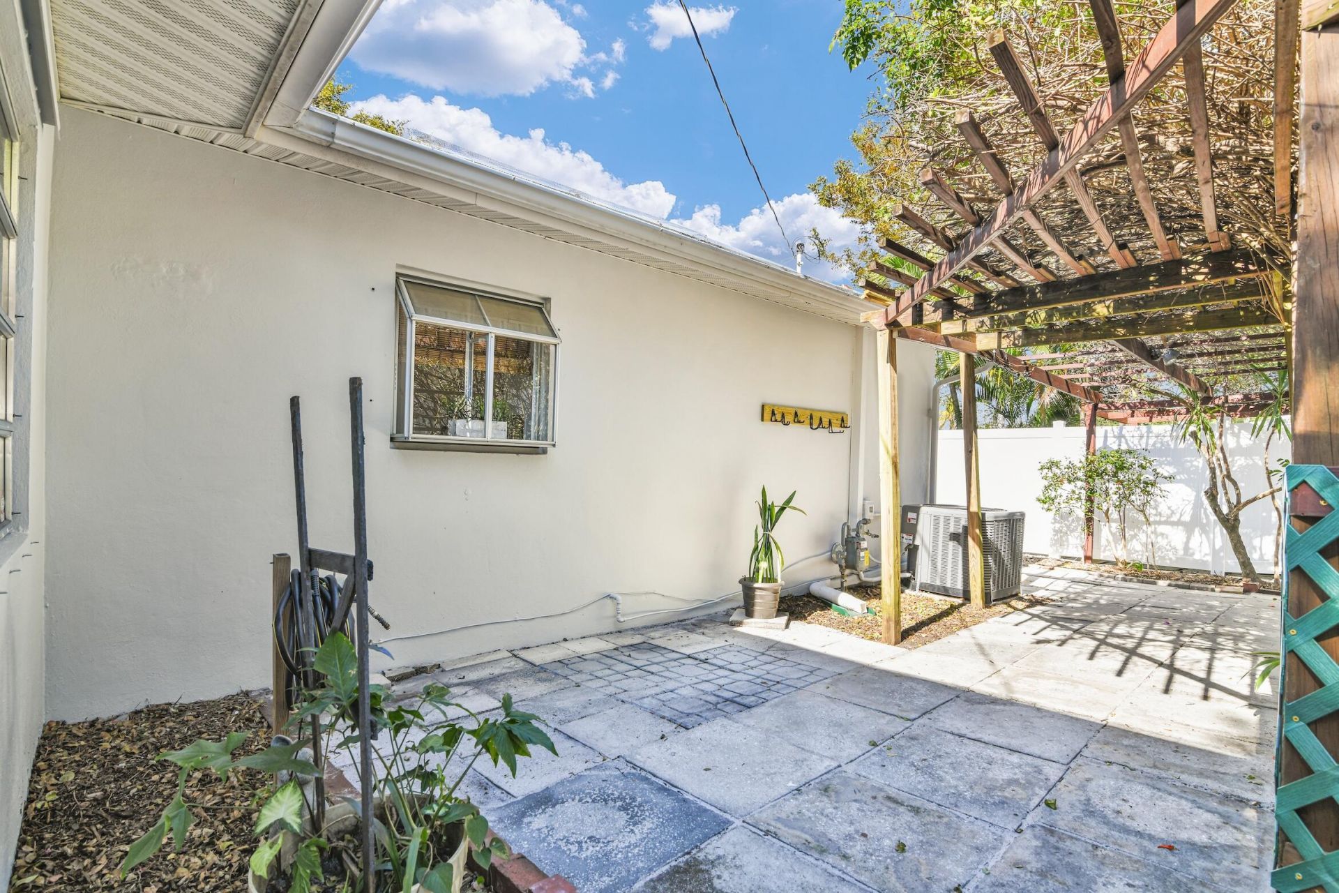 702 Sunset Drive, Lake Worth Beach, FL 33461 Photo