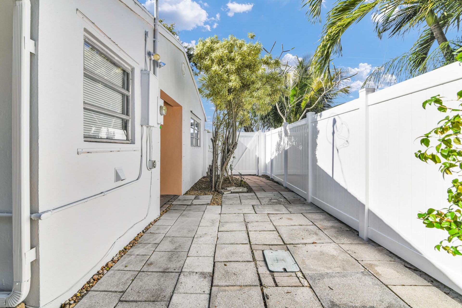 702 Sunset Drive, Lake Worth Beach, FL 33461 Photo