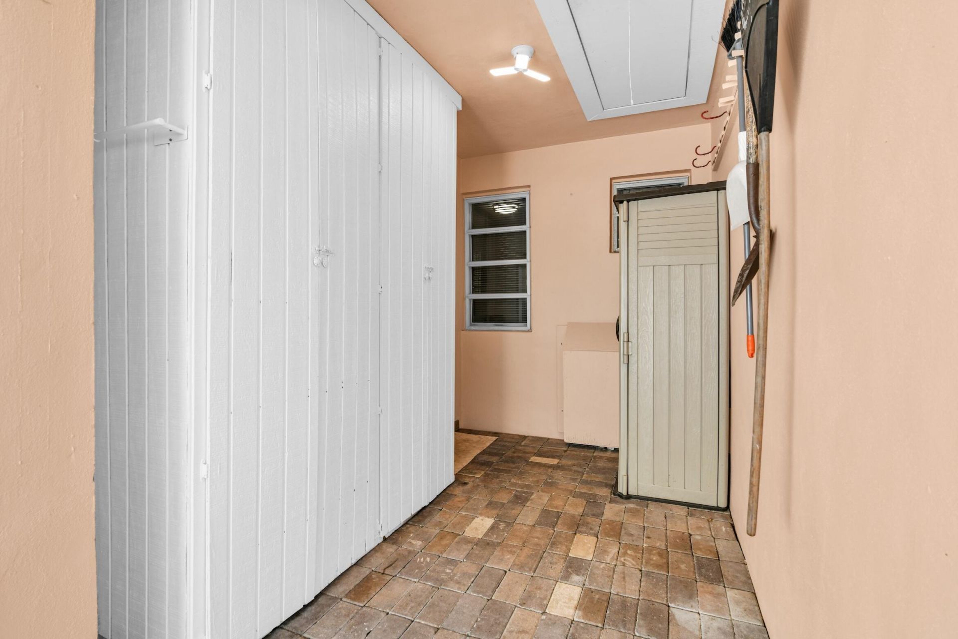 702 Sunset Drive, Lake Worth Beach, FL 33461 Photo