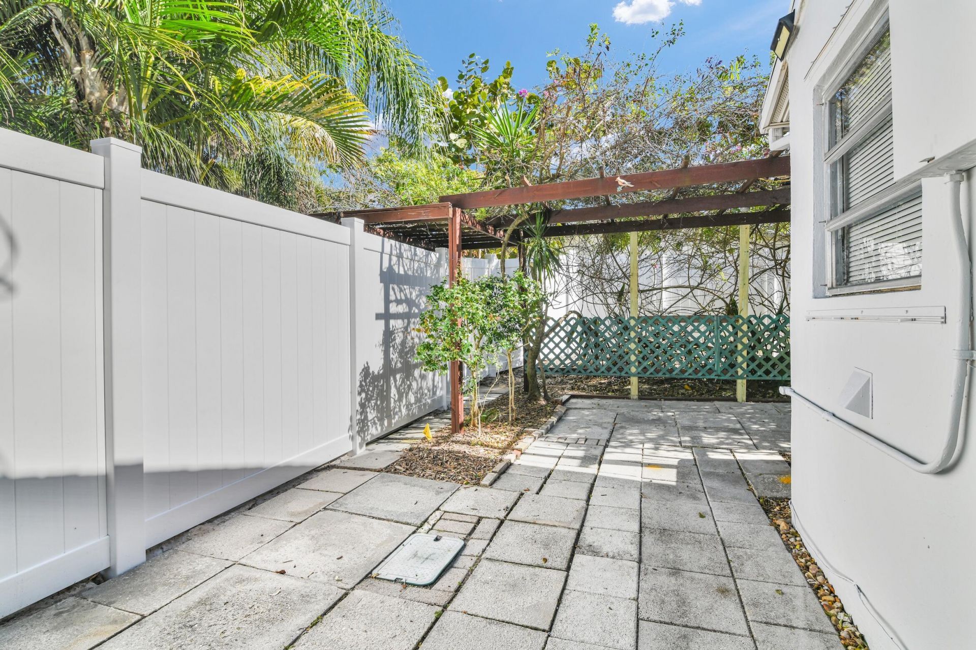 702 Sunset Drive, Lake Worth Beach, FL 33461 Photo