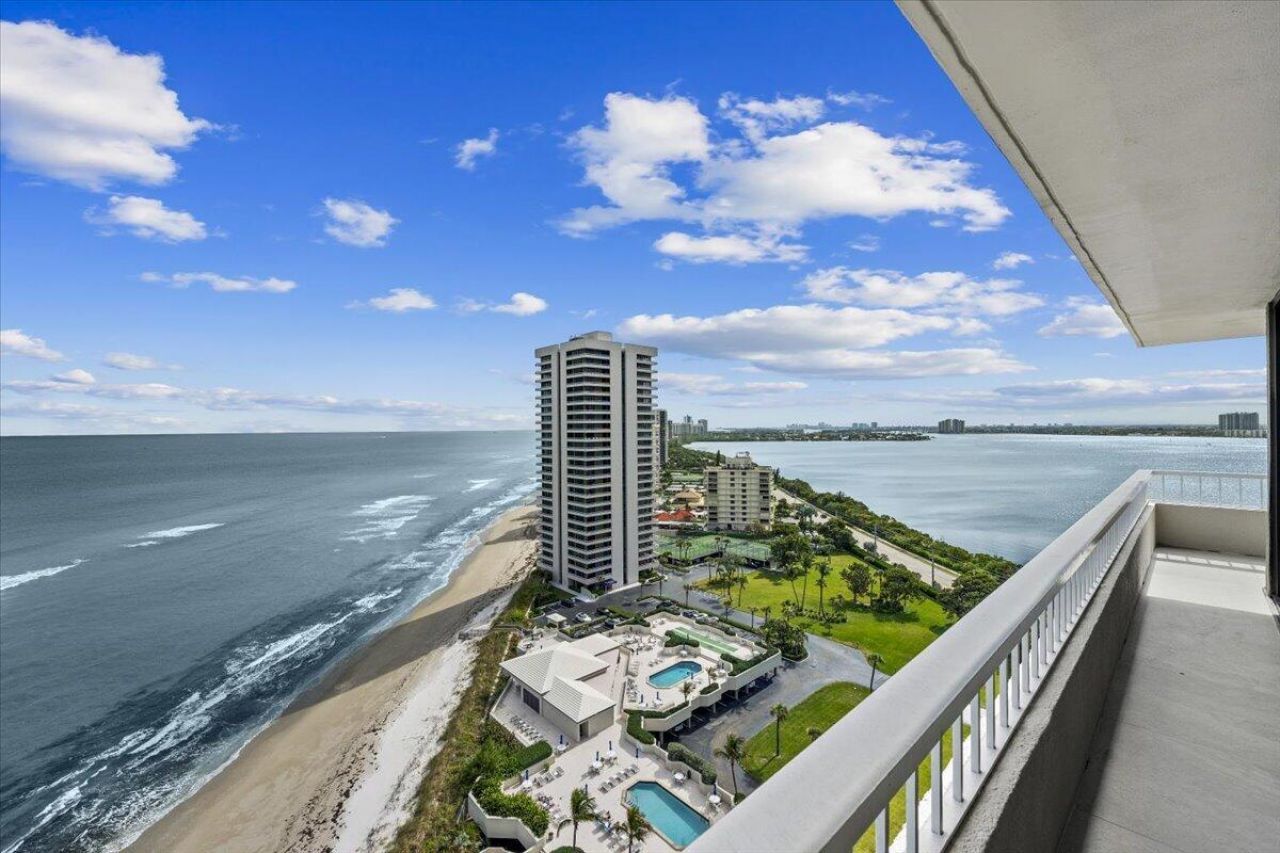 5540 N Ocean Drive, Unit 18b, Singer Island, FL 33404 Photo