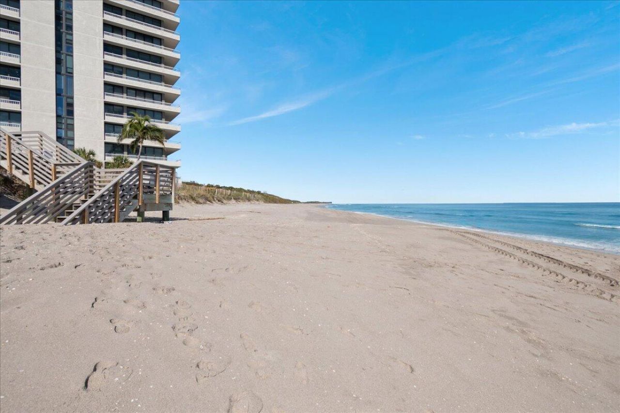 5540 N Ocean Drive, Unit 18b, Singer Island, FL 33404 Photo