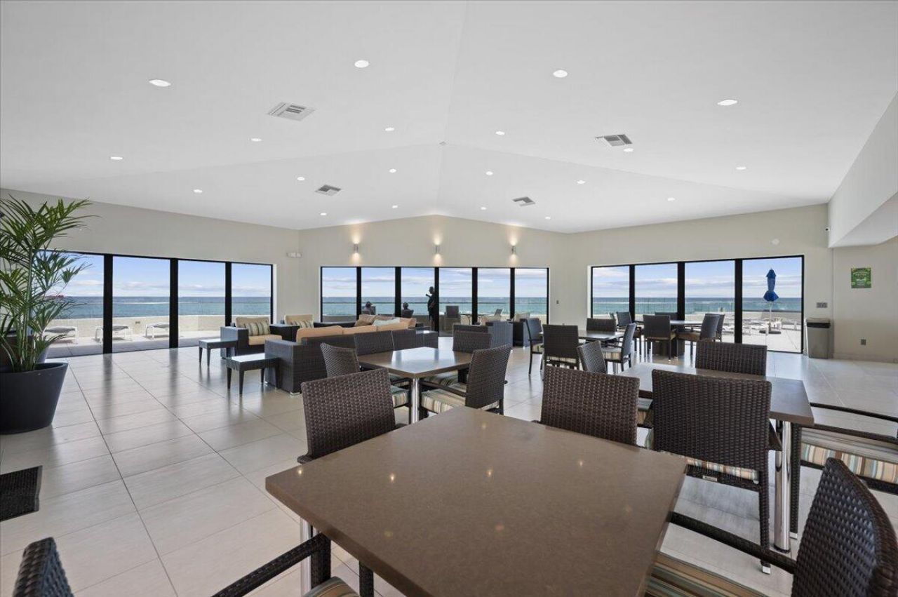 5540 N Ocean Drive, Unit 18b, Singer Island, FL 33404 Photo