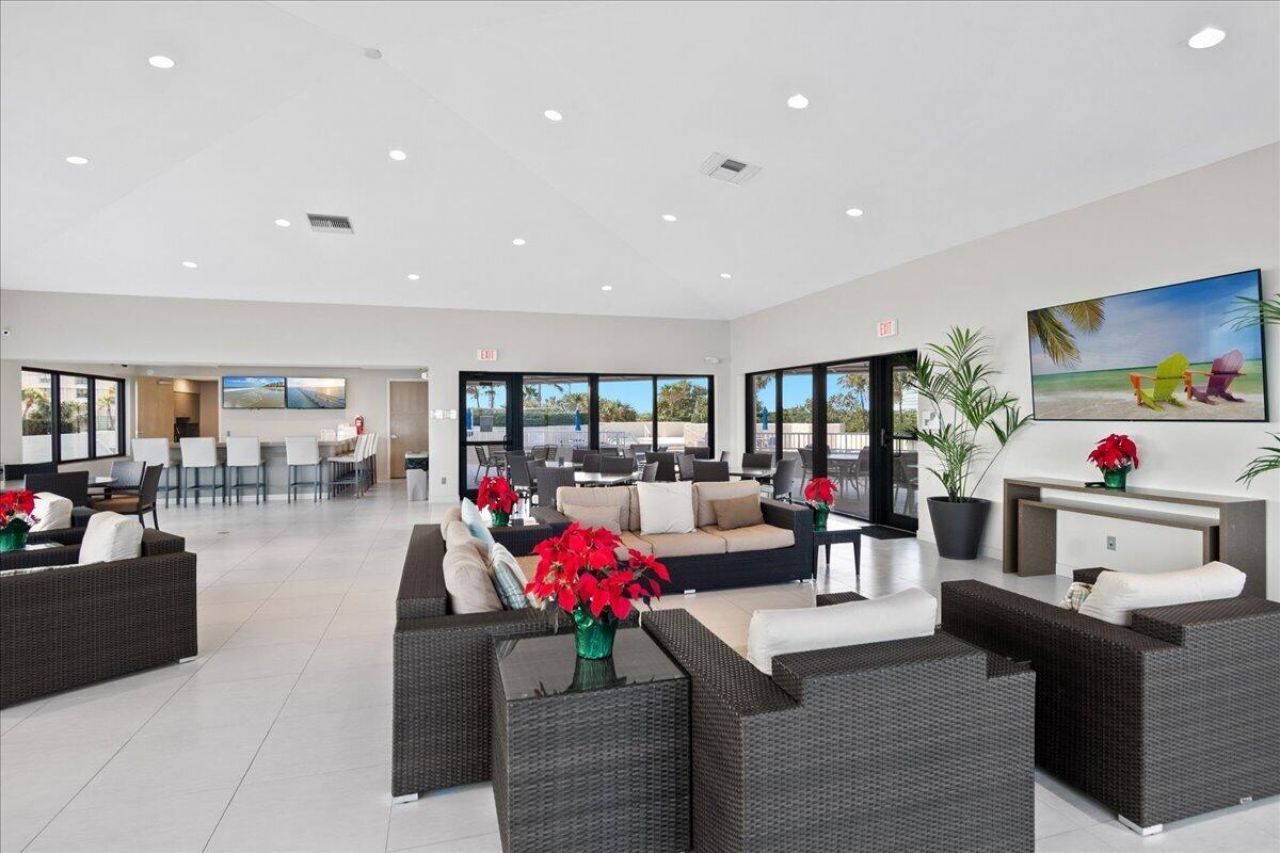 5540 N Ocean Drive, Unit 18b, Singer Island, FL 33404 Photo