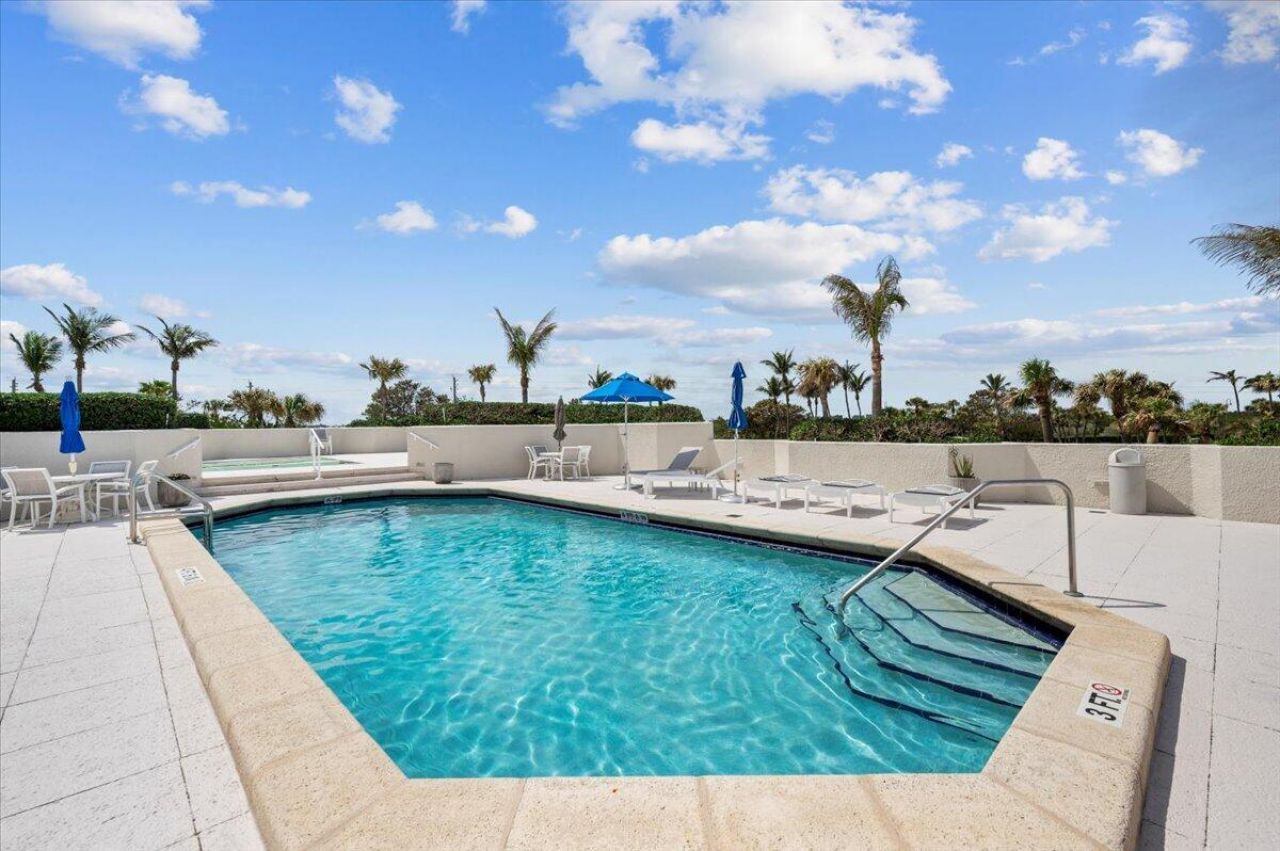 5540 N Ocean Drive, Unit 18b, Singer Island, FL 33404 Photo