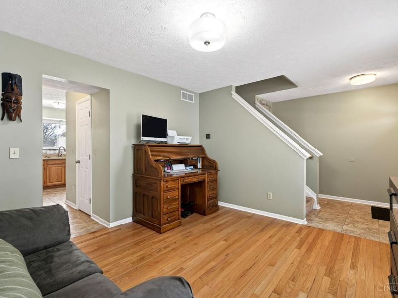 8858 Steeplechase Way, West Chester, OH 45069 Photo 10