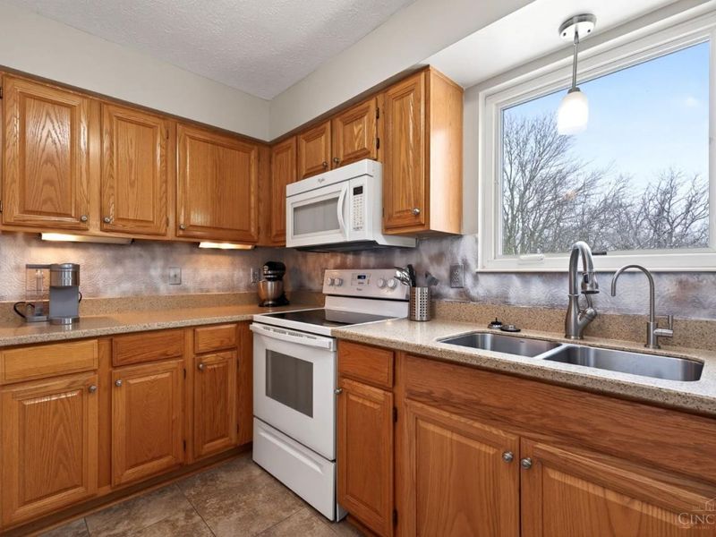 8858 Steeplechase Way, West Chester, OH 45069 Photo 23