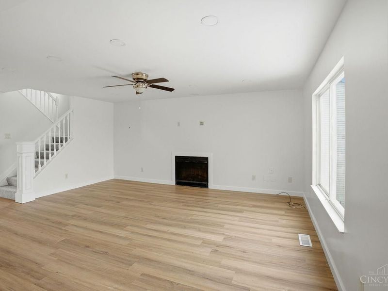 1102 Arbor Springs Drive, Hamilton, OH 45013 Photo 8