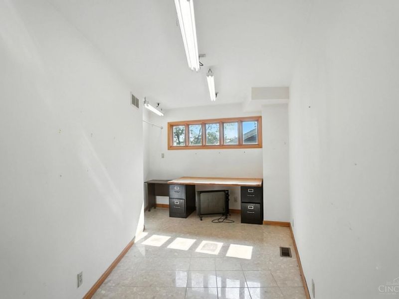 2088 Raeburn Drive, Cincinnati, OH 45223 Photo 19