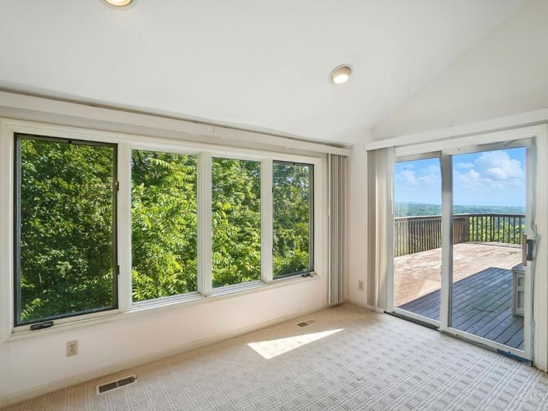 2088 Raeburn Drive, Cincinnati, OH 45223 Photo 36