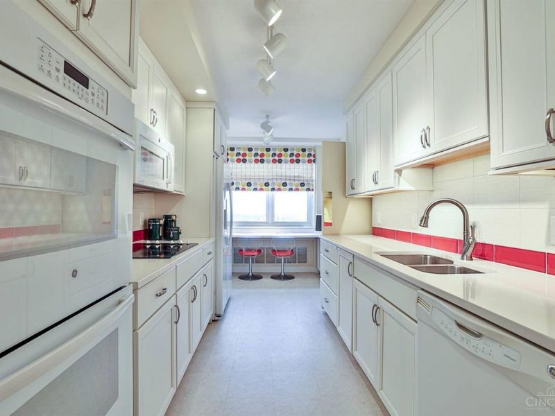 2444 Madison Road, Unit 1908, Cincinnati, OH 45208 Photo 15