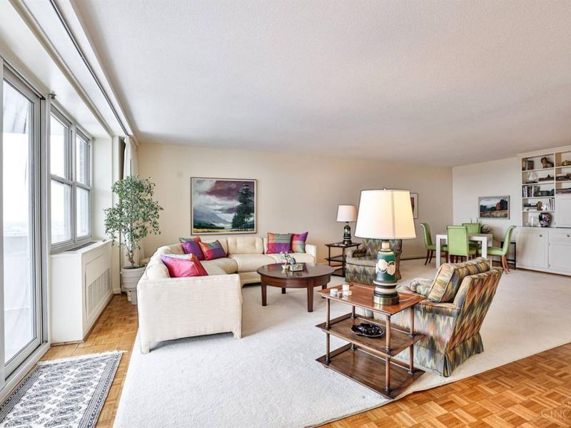 2444 Madison Road, Unit 1908, Cincinnati, OH 45208 Photo 8