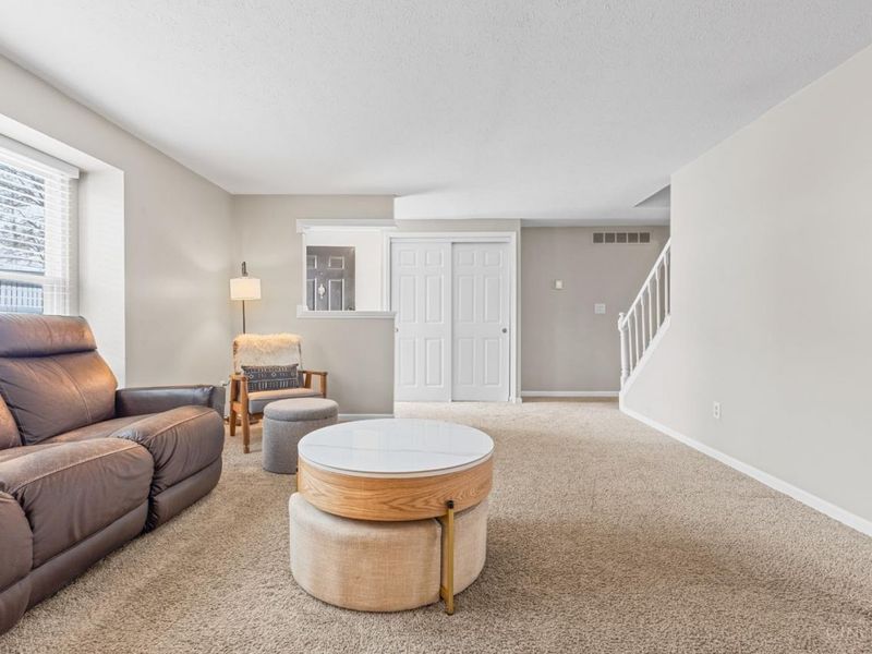 2042 Stratford Court, Loveland, OH 45140 Photo 10