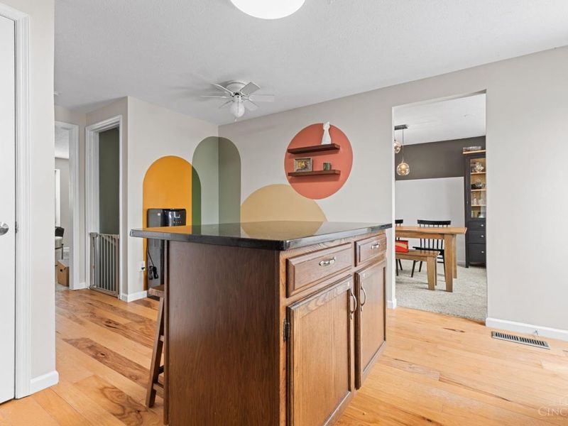 2042 Stratford Court, Loveland, OH 45140 Photo 19