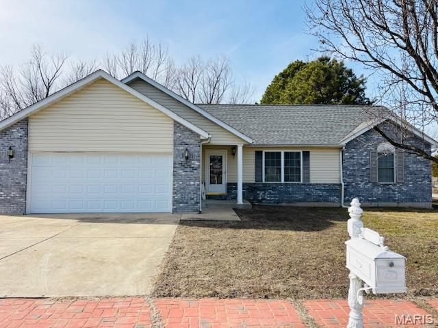 101 Allie Drive, Cuba, MO 65453 Main Photo