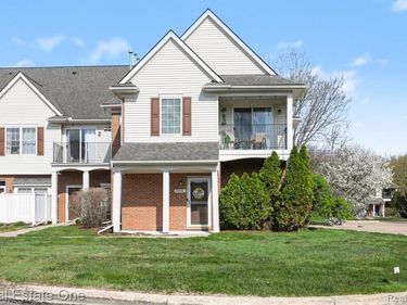 2858 Cottonwood Drive, Waterford Twp, MI 48328