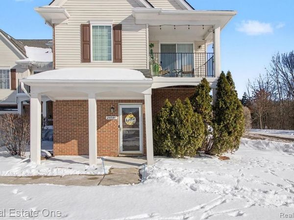 2858 Cottonwood Drive, Waterford Twp, MI 48328