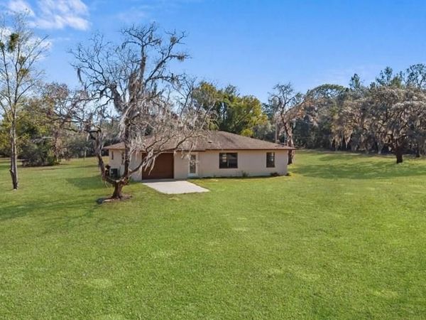 10655 N Party Ave, Dunnellon, FL 34433