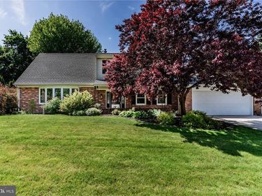 3807 HEARTHSTONE ROAD, CAMP HILL, PA 17011